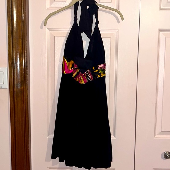 2000’s Floral and Black Halter Dress. Size two 2. Tropical floral satin details - Picture 3 of 4